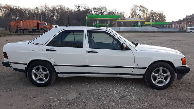 Седан Mercedes-Benz 190 1988 в Бережанах фото 2 Седан Mercedes-Benz 190 1988 в Бережанах