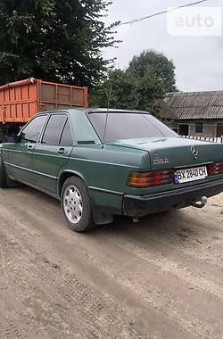 Седан Mercedes-Benz 190 1987 в Теофиполе