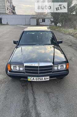 Седан Mercedes-Benz 190 1988 в 