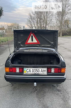 Седан Mercedes-Benz 190 1988 в 