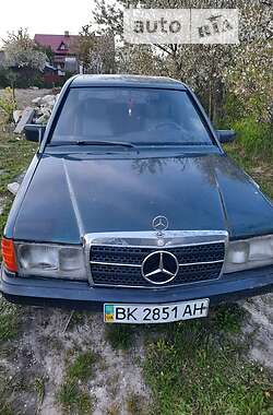 Седан Mercedes-Benz 190 1986 в Золочеве