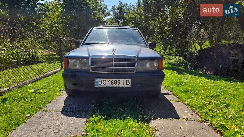 Mercedes-Benz 190 1985