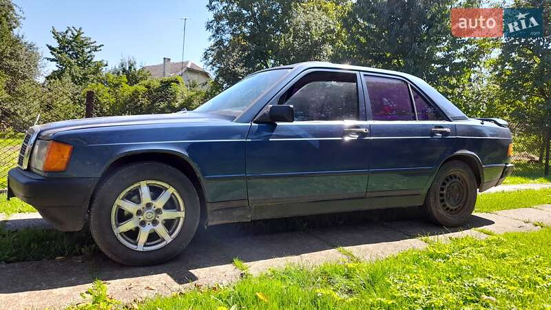 Седан Mercedes-Benz 190 1985 в Стрые