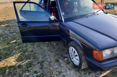 Седан Mercedes-Benz 190 1990 в 