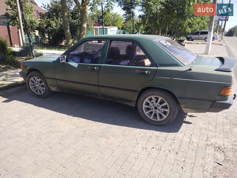 Седан Mercedes-Benz 190 1987 в Николаеве