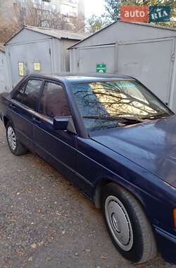 Седан Mercedes-Benz 190 1985 в 