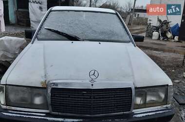 Седан Mercedes-Benz 190 1986 в Володарці