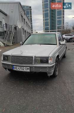 Седан Mercedes-Benz 190 1990 в Дніпрі