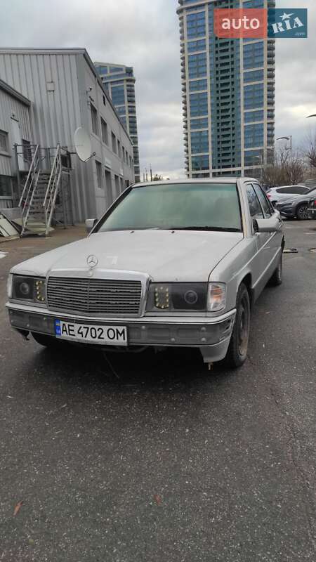 Mercedes-Benz 190 1990