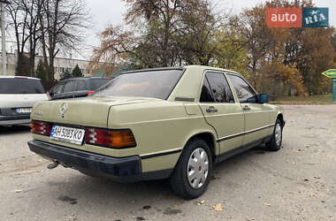 Седан Mercedes-Benz 190 1984 в Броварах