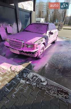 Седан Mercedes-Benz 190 1990 в 