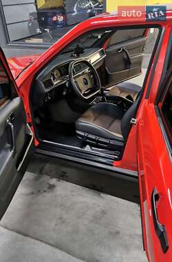 Седан Mercedes-Benz 190 1987 в 