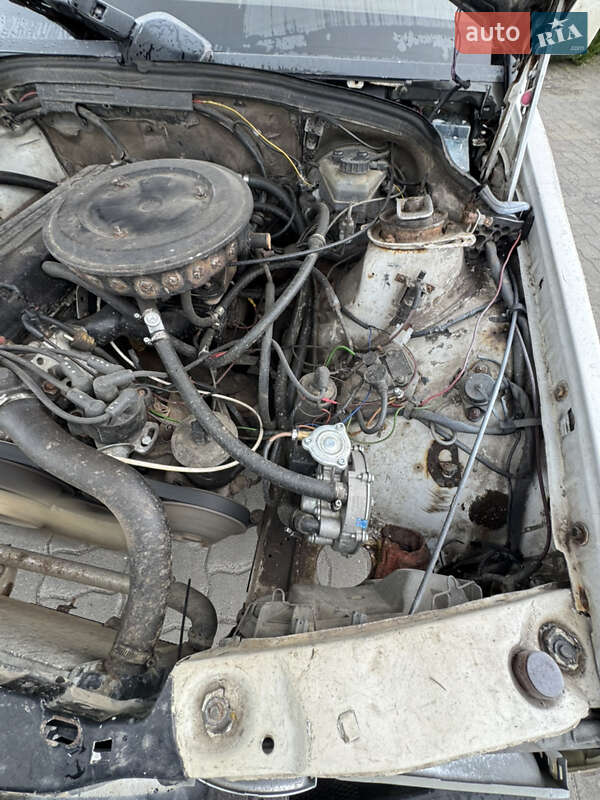 Седан Mercedes-Benz 190 1986 в Летичеве