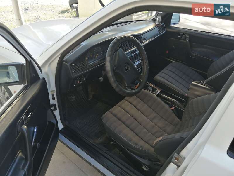 Седан Mercedes-Benz 190 1992 в Славуте