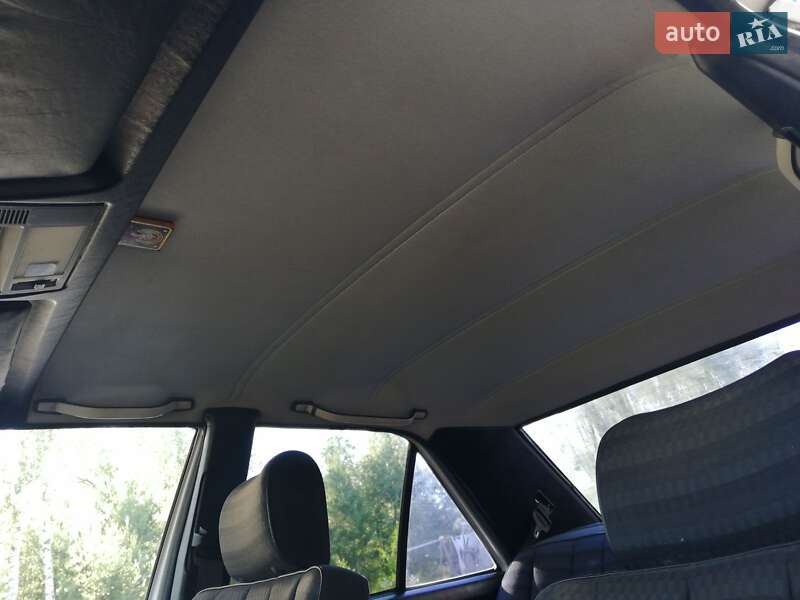 Седан Mercedes-Benz 190 1992 в Славуте