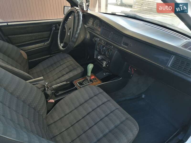 Седан Mercedes-Benz 190 1992 в Славуте
