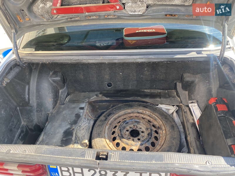 Седан Mercedes-Benz 190 1990 в Одессе фото 18 Седан Mercedes-Benz 190 1990 в Одессе