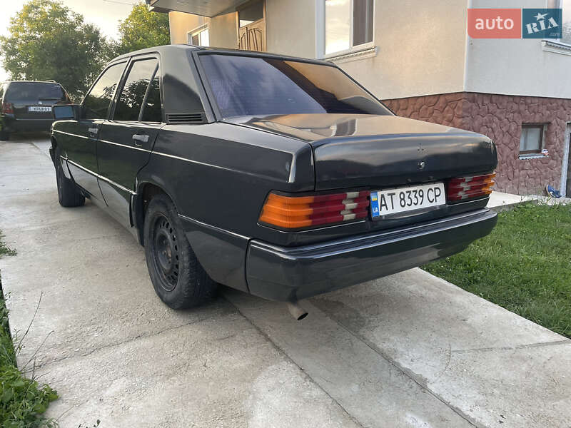 Седан Mercedes-Benz 190 1987 в Калуше