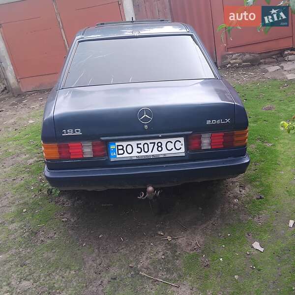 Седан Mercedes-Benz 190 1987 в Кременце