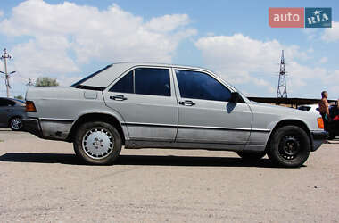 Седан Mercedes-Benz 190 1986 в Одессе