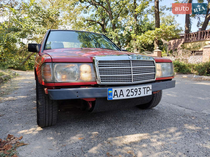 Седан Mercedes-Benz 190 1987 в Киеве