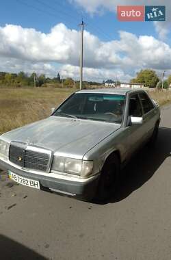Седан Mercedes-Benz 190 1984 в Калинівці