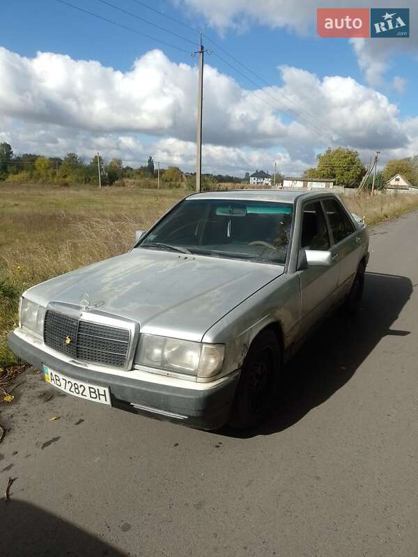 Mercedes-Benz 190 1984