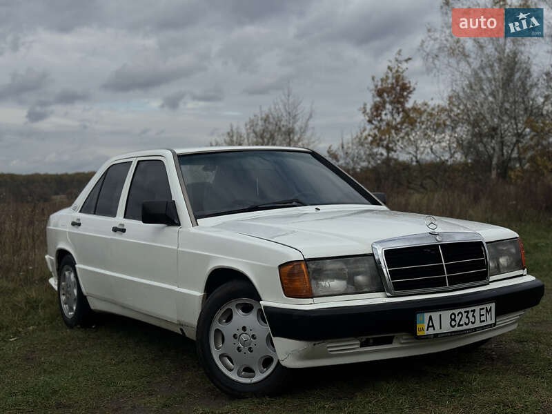 Седан Mercedes-Benz 190 1984 в Житомире фото Седан Mercedes-Benz 190 1984 в Житомире