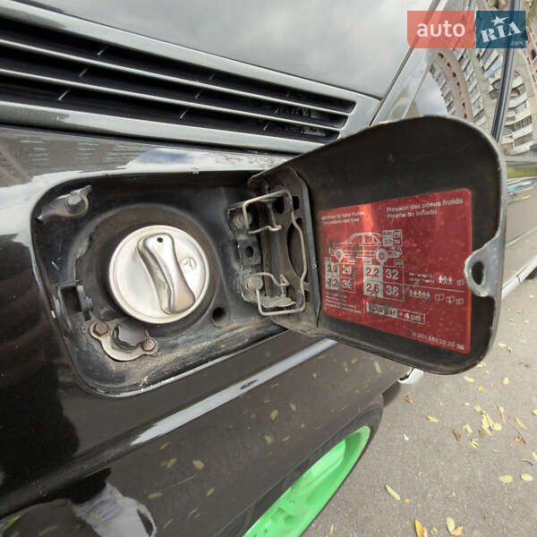 Седан Mercedes-Benz 190 1989 в Киеве фото 22 Седан Mercedes-Benz 190 1989 в Киеве