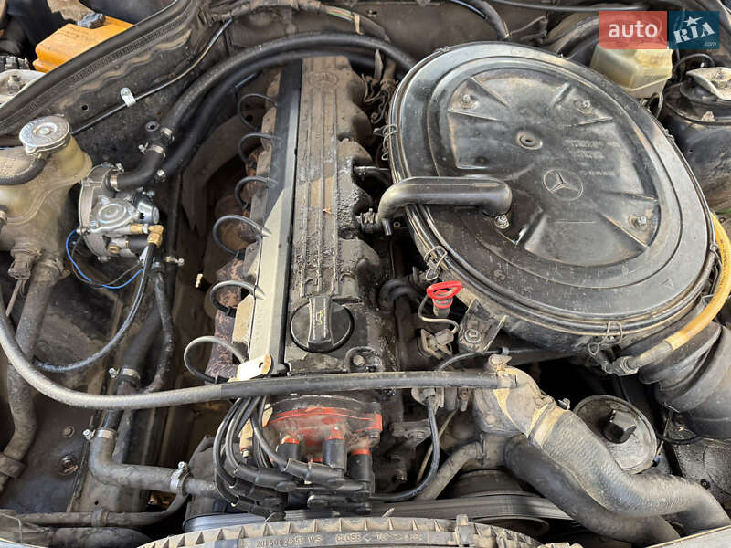 Седан Mercedes-Benz 190 1987 в Харькове фото 13 Седан Mercedes-Benz 190 1987 в Харькове