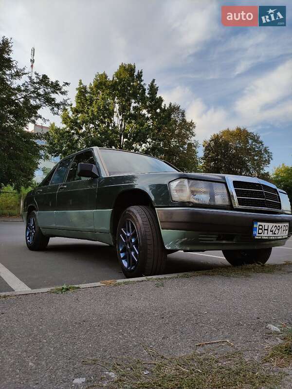 Mercedes-Benz 190 1990