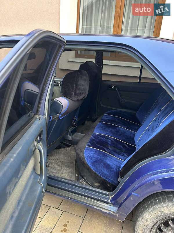 Седан Mercedes-Benz 190 1986 в Белой