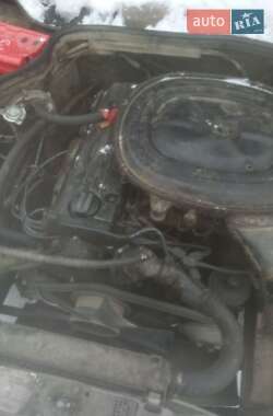 Седан Mercedes-Benz 190 1986 в Тячеве