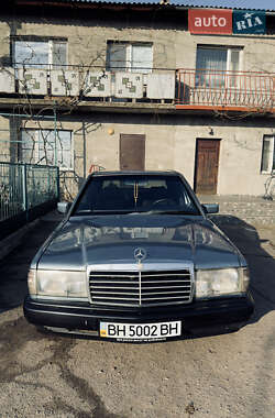 Седан Mercedes-Benz 190 1986 в Веселиновому