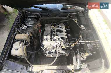 Седан Mercedes-Benz 500K 1994 в 