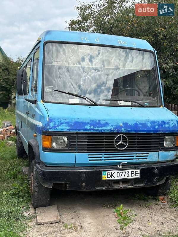 Минивэн Mercedes-Benz 500K 1995 в Корце фото 3 Минивэн Mercedes-Benz 500K 1995 в Корце