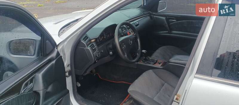 Седан Mercedes-Benz 500K 1996 в Ивано-Франковске