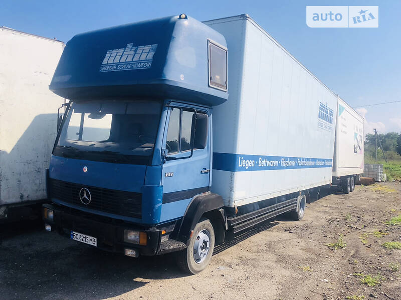 Mercedes-Benz 817