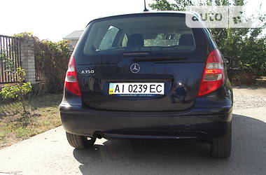 Хетчбек Mercedes-Benz A-Class 2004 в 