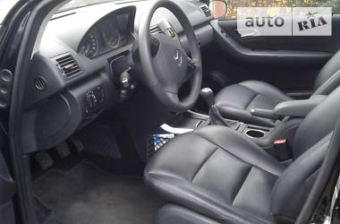 Хетчбек Mercedes-Benz A-Class 2005 в 