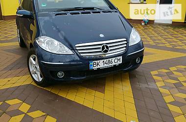 Седан Mercedes-Benz A-Class 2006 в Рівному