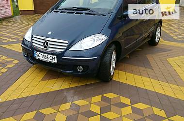 Седан Mercedes-Benz A-Class 2006 в Рівному