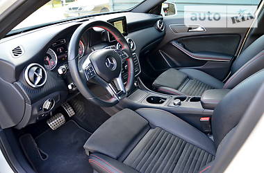 Седан Mercedes-Benz A-Class 2014 в 