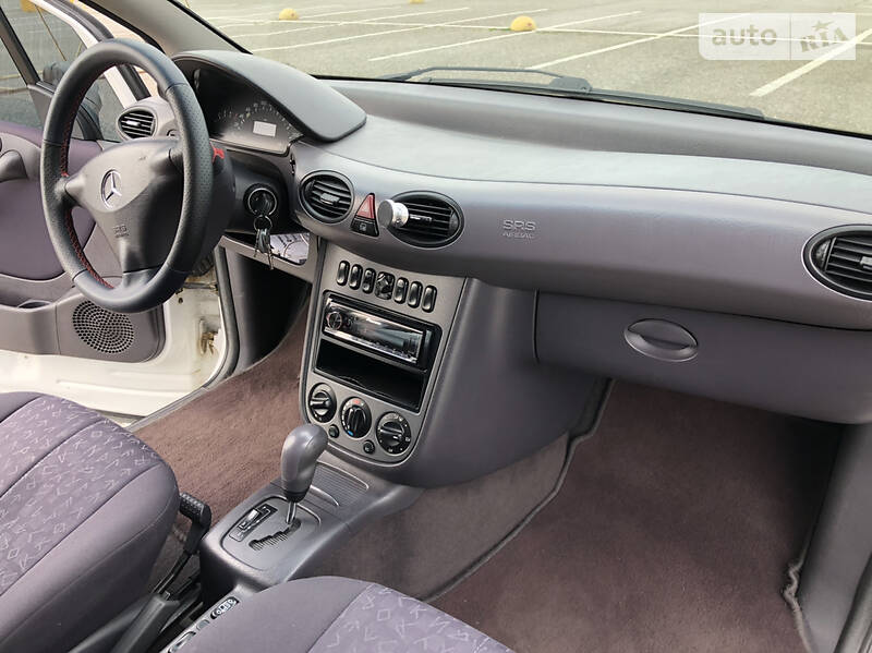 Хетчбек Mercedes-Benz A-Class 2001 в Чернівцях фото 4 Хетчбек Mercedes-Benz A-Class 2001 в Чернівцях