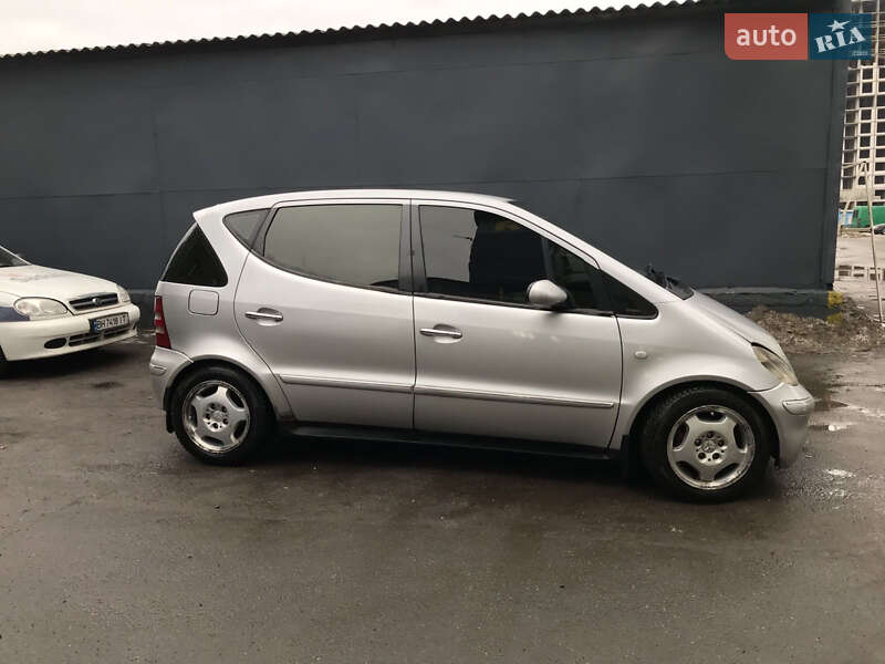 Хэтчбек Mercedes-Benz A-Class 2001 в 