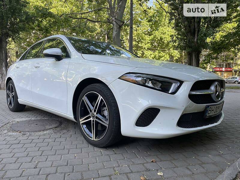 Седан Mercedes-Benz A-Class 2020 в 