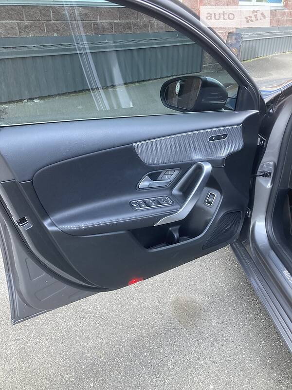 Седан Mercedes-Benz A-Class 2019 в Киеве