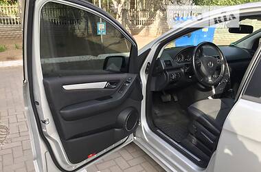 Хэтчбек Mercedes-Benz A-Class 2011 в 