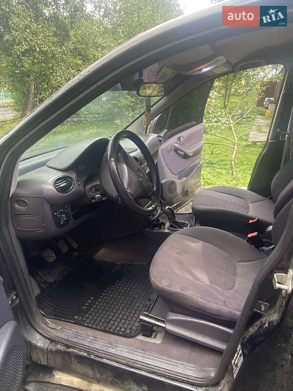 Хетчбек Mercedes-Benz A-Class 2002 в Сколе фото 7 Хетчбек Mercedes-Benz A-Class 2002 в Сколе