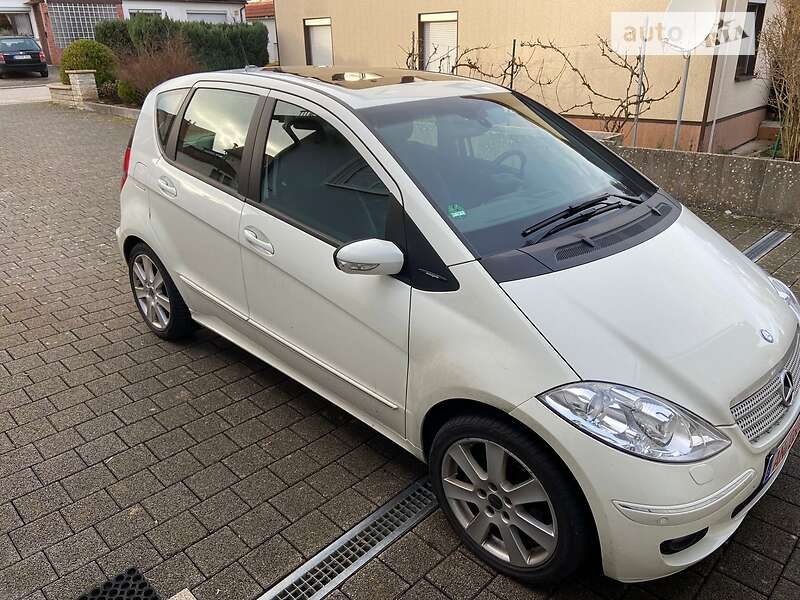Хэтчбек Mercedes-Benz A-Class 2006 в Киеве